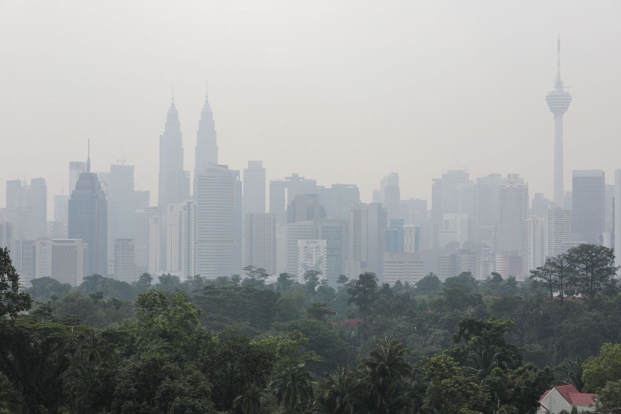 The haze season's back in m'sia. Here are 5 ways you can survive through it