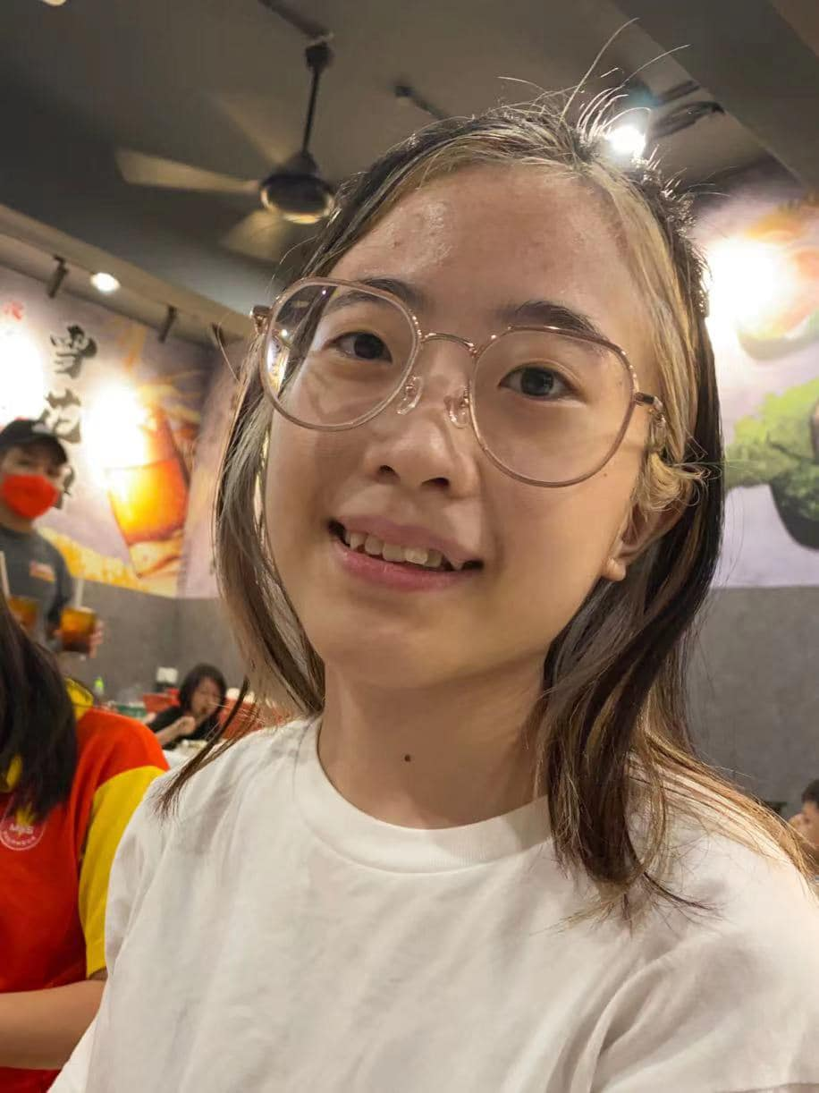 M'sian girl goes missing in klang, family begs her to return home safely