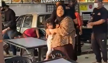 [video] kancil crashes into andalas tomyam store in melaka | weirdkaya