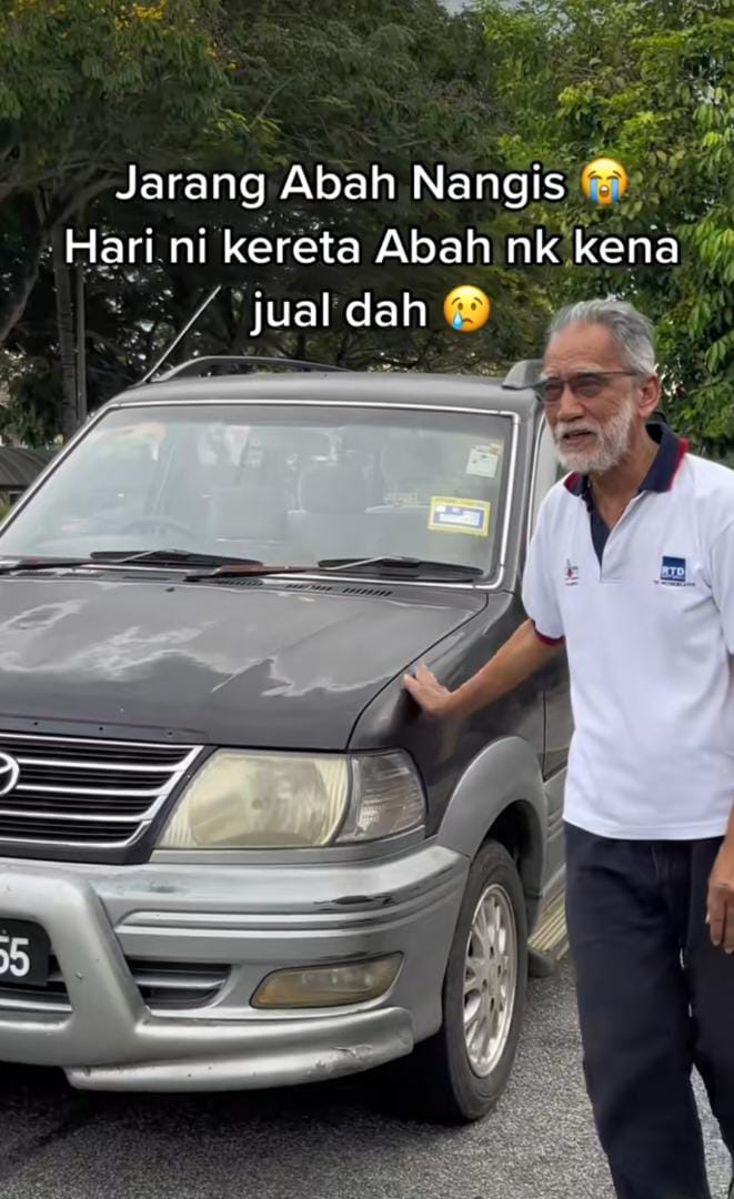 M'sian father bids tearful goodbye to toyota unser of 20 years, says it holds many memories for him  | weirdkaya