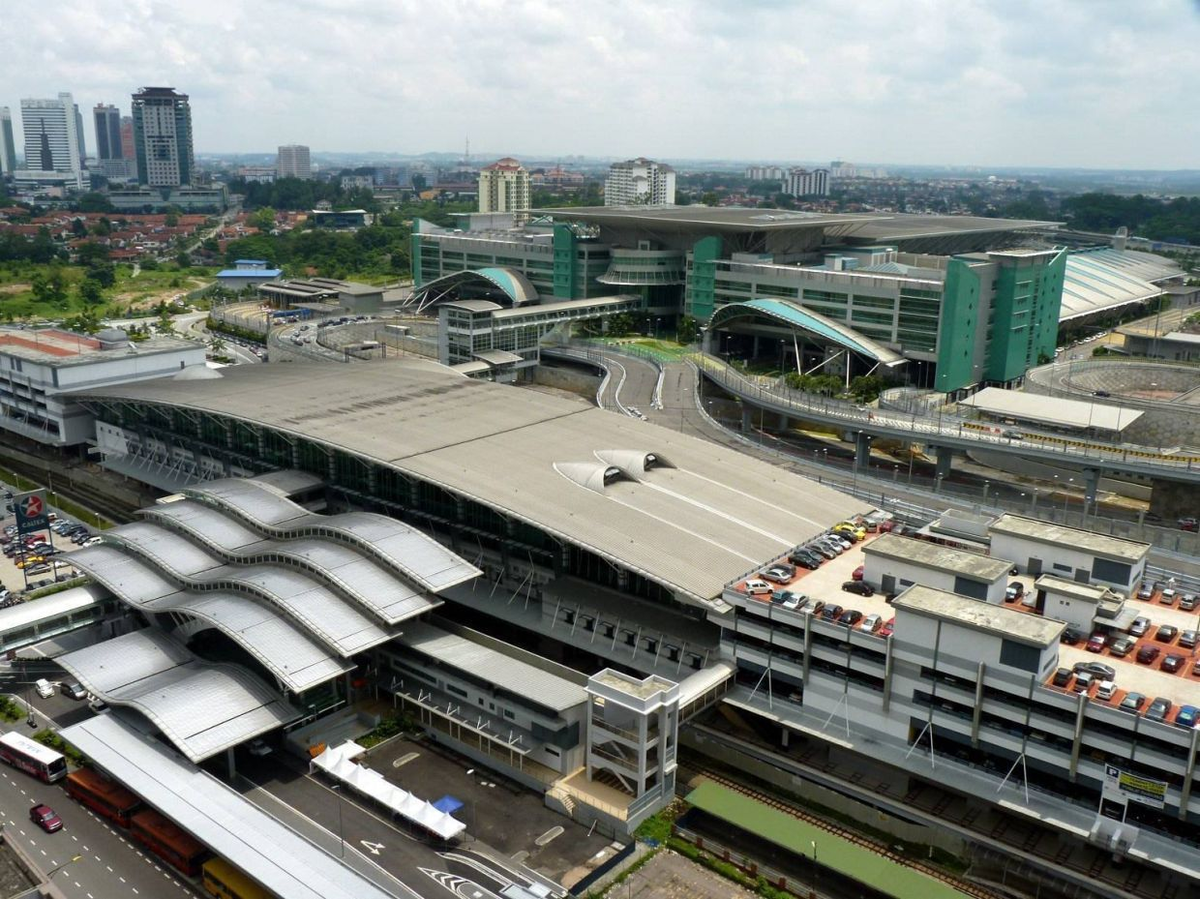 Woman walks more than 2km to pee while stuck in jam from Tuas to JB,  Singapore News - AsiaOne