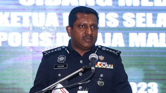 Selangor police chief Datuk Hussein Omar Khan