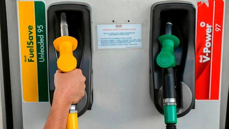 RON95 petrol pump