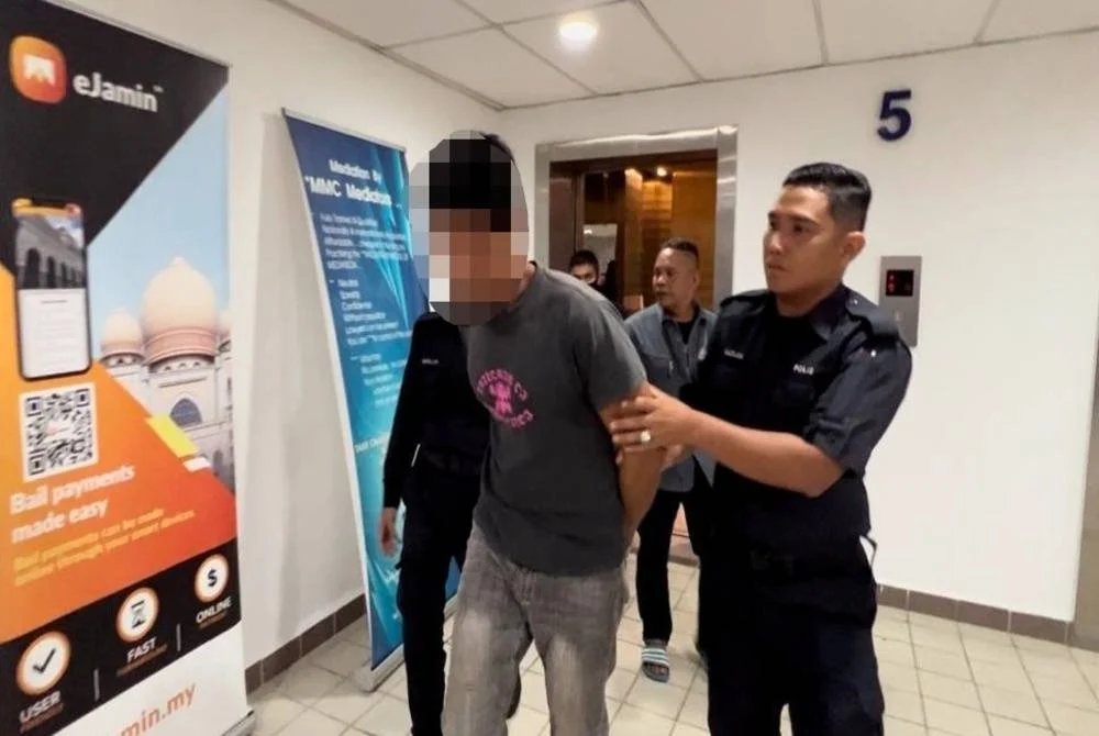 38yo m'sian dad charged with raping and sodomising daughters aged 9 to 13