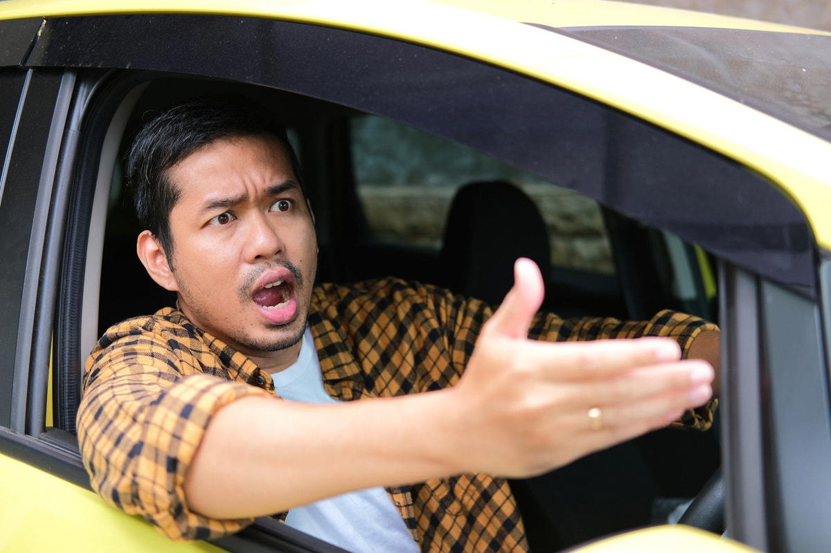 Man Assaults Cyclist Who Called Him 'Crazy' For Making Sudden U-Turn, Gets Jailed & Fined
