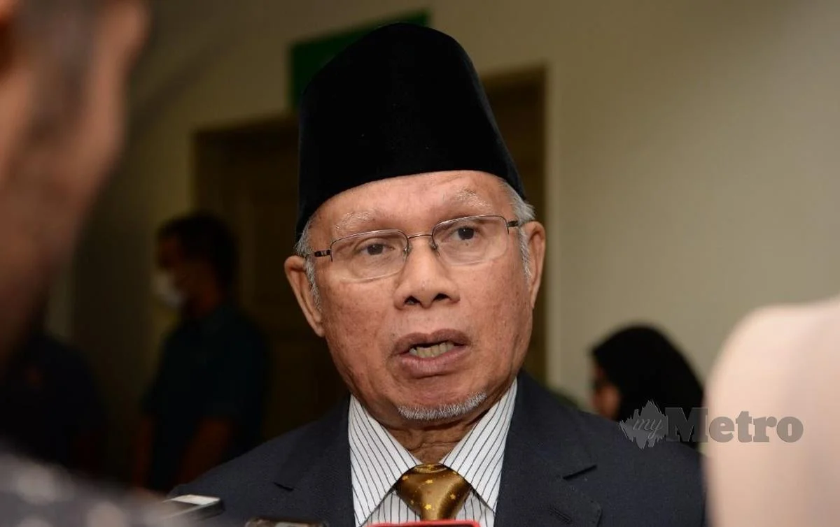 Kedah state religious, education and human resources committee chairman datuk najmi ahmad