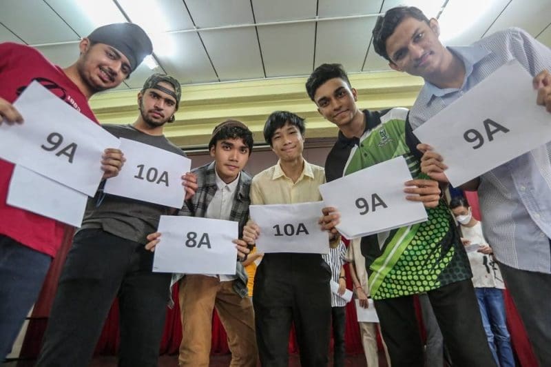 Study Reveals 90,000 Students Failed Maths And 52,000 Failed English For SPM