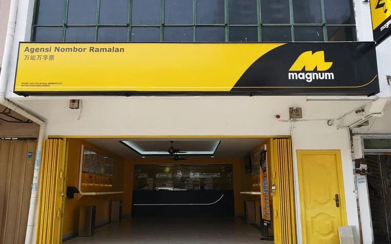 M'sian Man Wins RM28.9mil Magnum Jackpot On Father's Day, Bought Lottery Tickets From Same Staff Previously