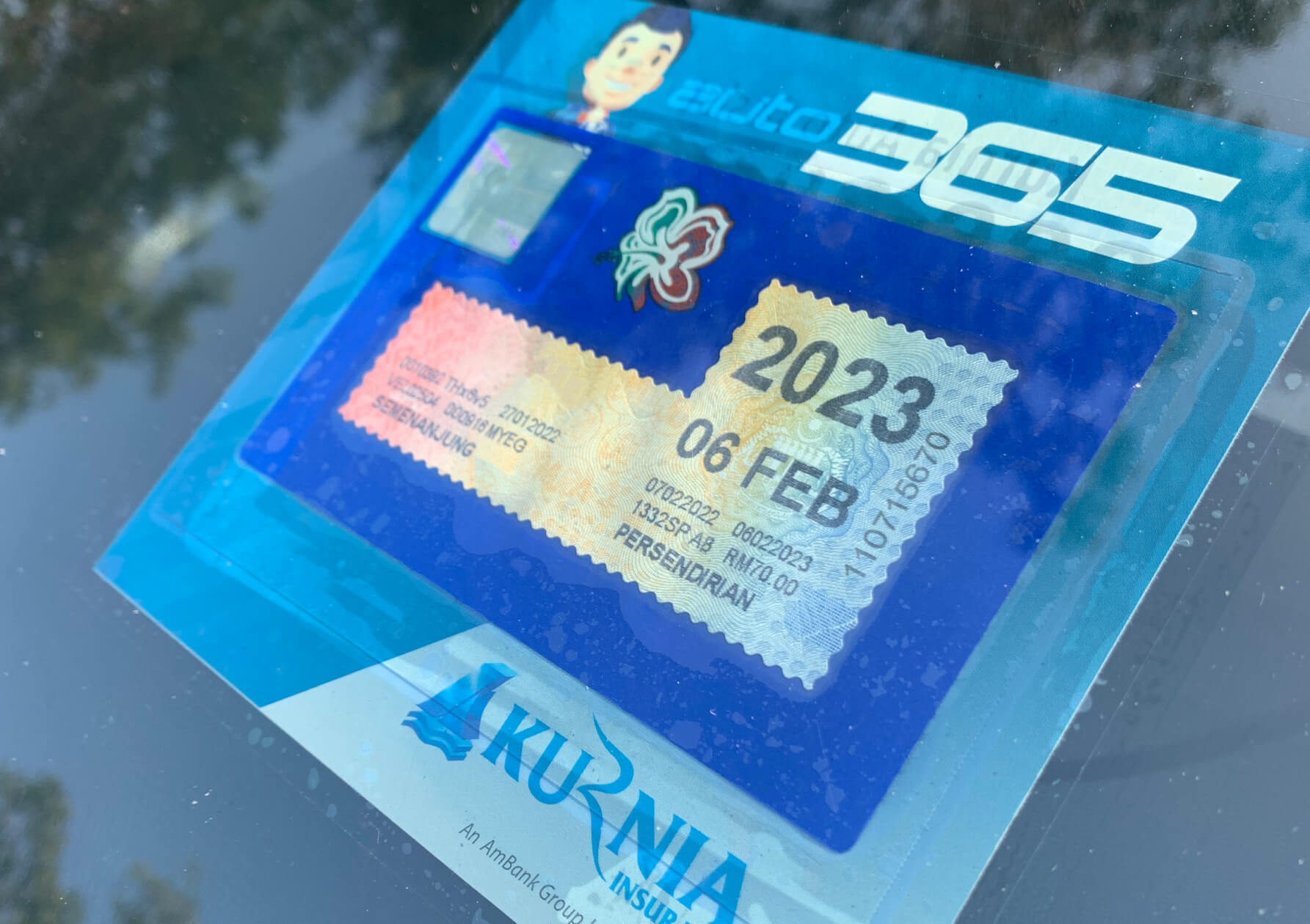 30yo m'sian man caught driving ferrari with expired road tax, claims he was too busy to renew it