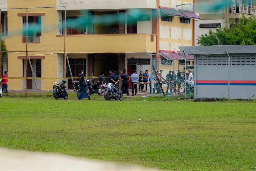 13yo m'sian student falls to her death from 2nd floor of school building in melaka