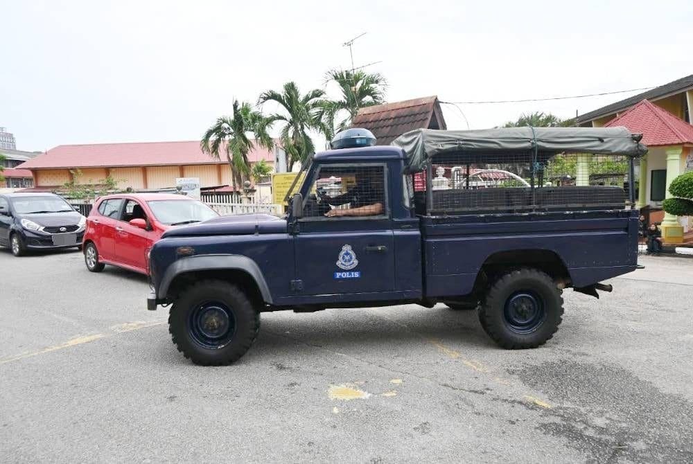 13yo M'sian Student Falls To Her Death From 2nd Floor Of School Building In Melaka
