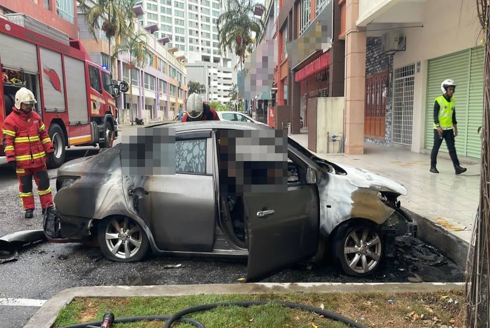 M'sian man allegedly sets himself on fire inside parked car in kuantan