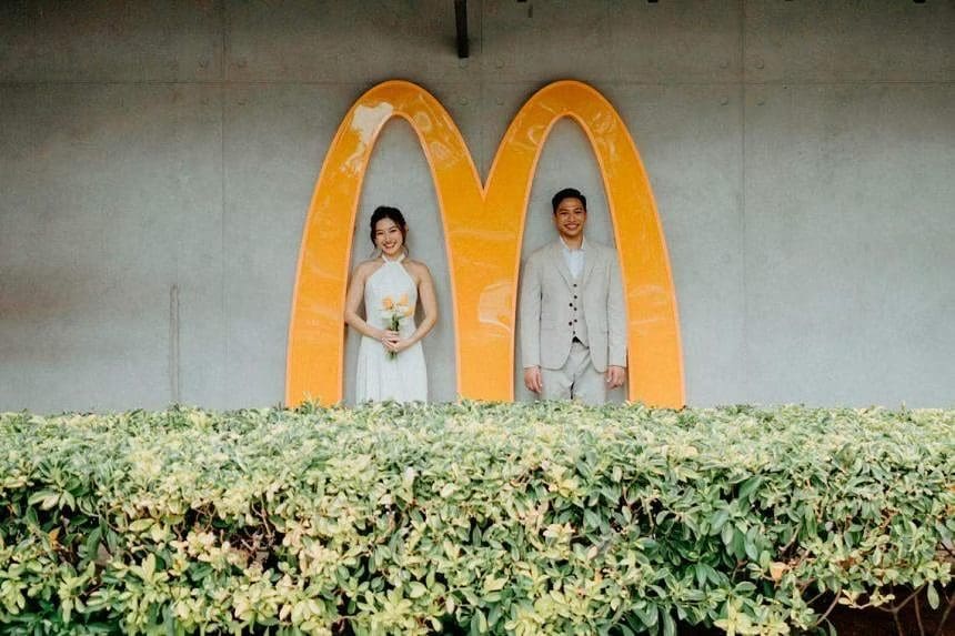 S'porean Couple Spend RM3,200 To Hold Their Wedding At McDonald's