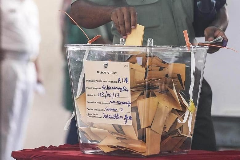 M'sian Who Wore Short Pants To Polling Centre In Penang Allegedly Stopped From Voting