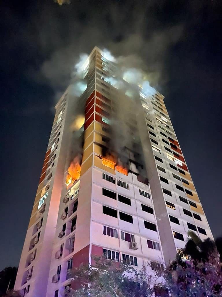 Man With With Bipolar Disorder Sets Bed On Fire To Kill 'Bedbugs', Maid Living Upstairs Dies Of Smoke Inhalation