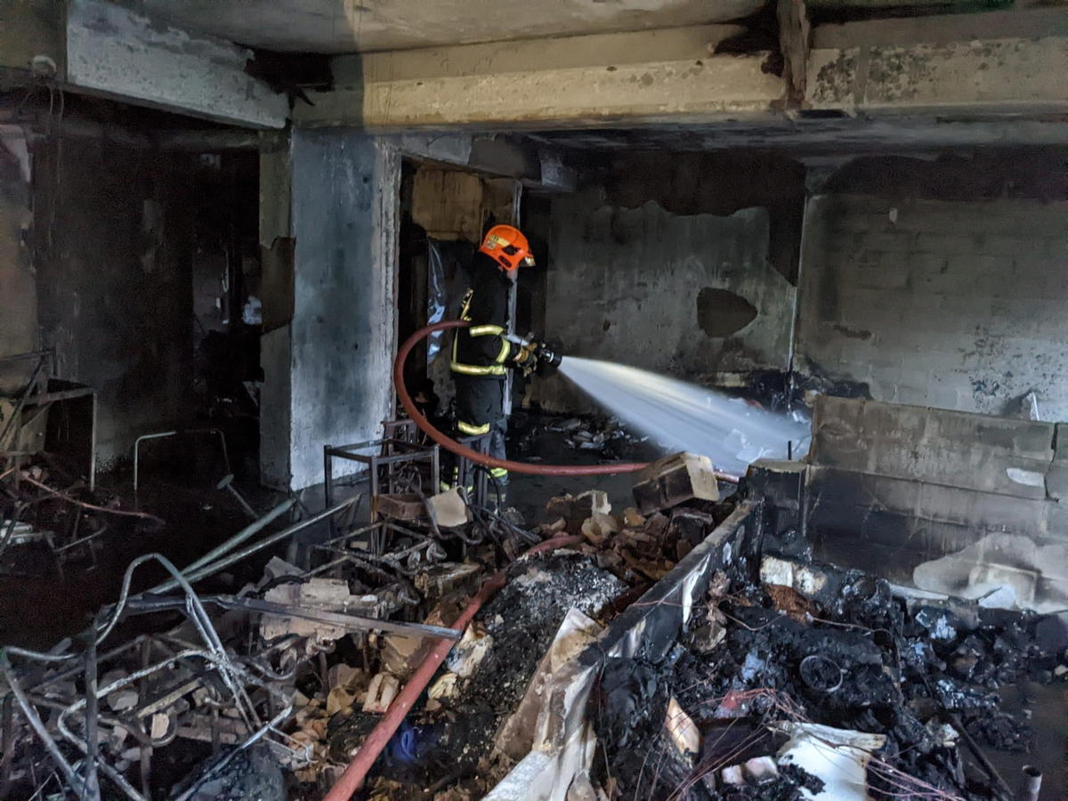 Man With With Bipolar Disorder Sets Bed On Fire To Kill 'Bedbugs', Maid Living Upstairs Dies Of Smoke Inhalation