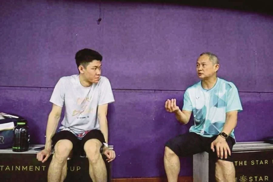 'stop complaining' — lee chong wei criticises lee zii jia & coach for accusing bam of unfair treatment