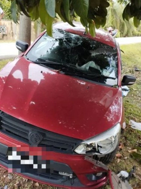 M'sian b40 student's second-hand car totaled in accident by brother & loan remains unsettled | weirdkaya