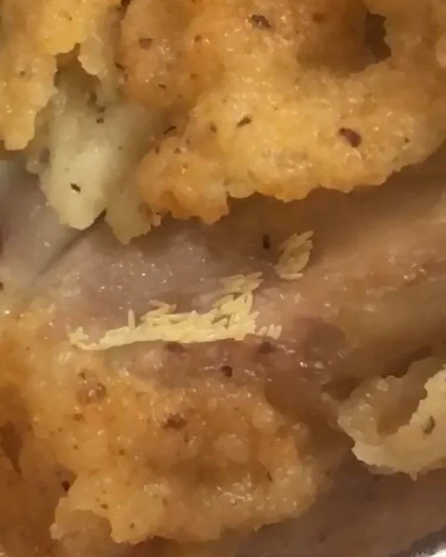 'disgusting! ' — m'sian horrified to find fly eggs inside kfc chicken