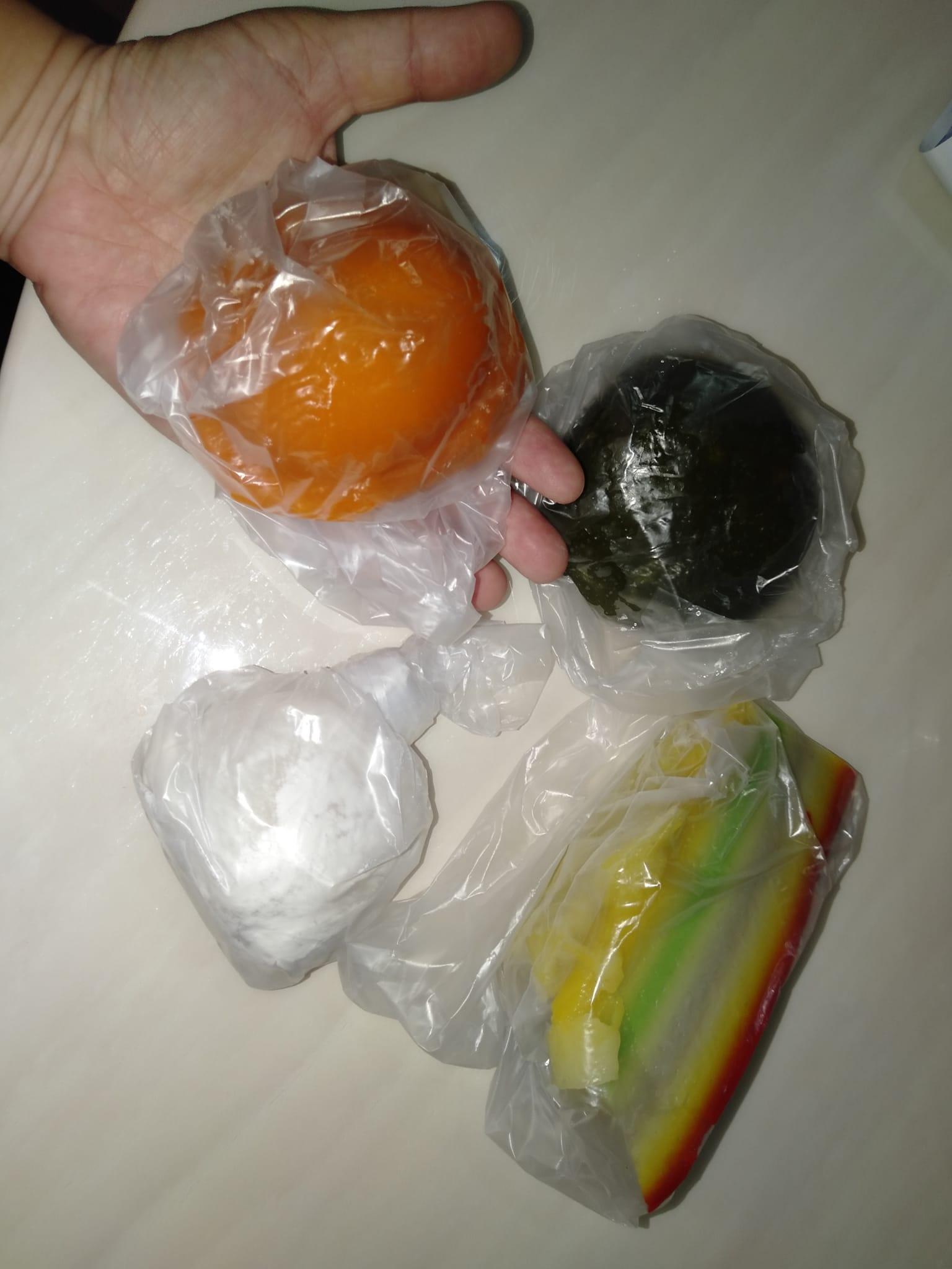 Johor woman pays nearly rm10 for 4 pieces of kuih, says it's cheaper in kl