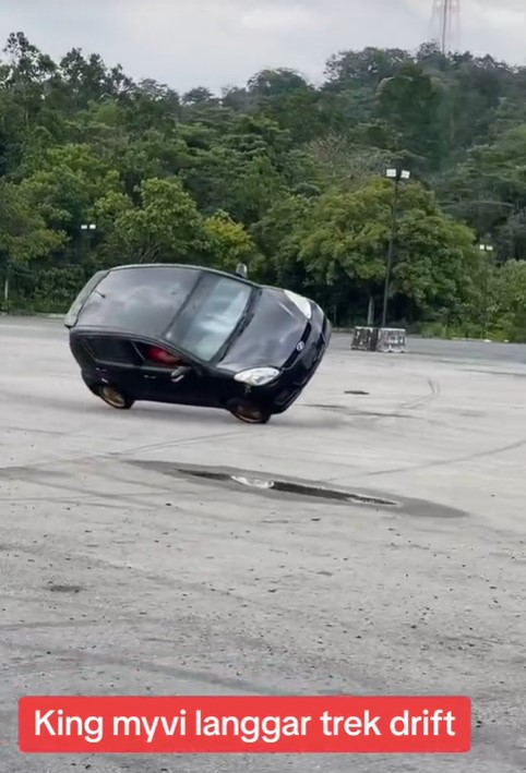 Myvi seen drifting on 2 wheels only in viral clip, netizens amazed & amused