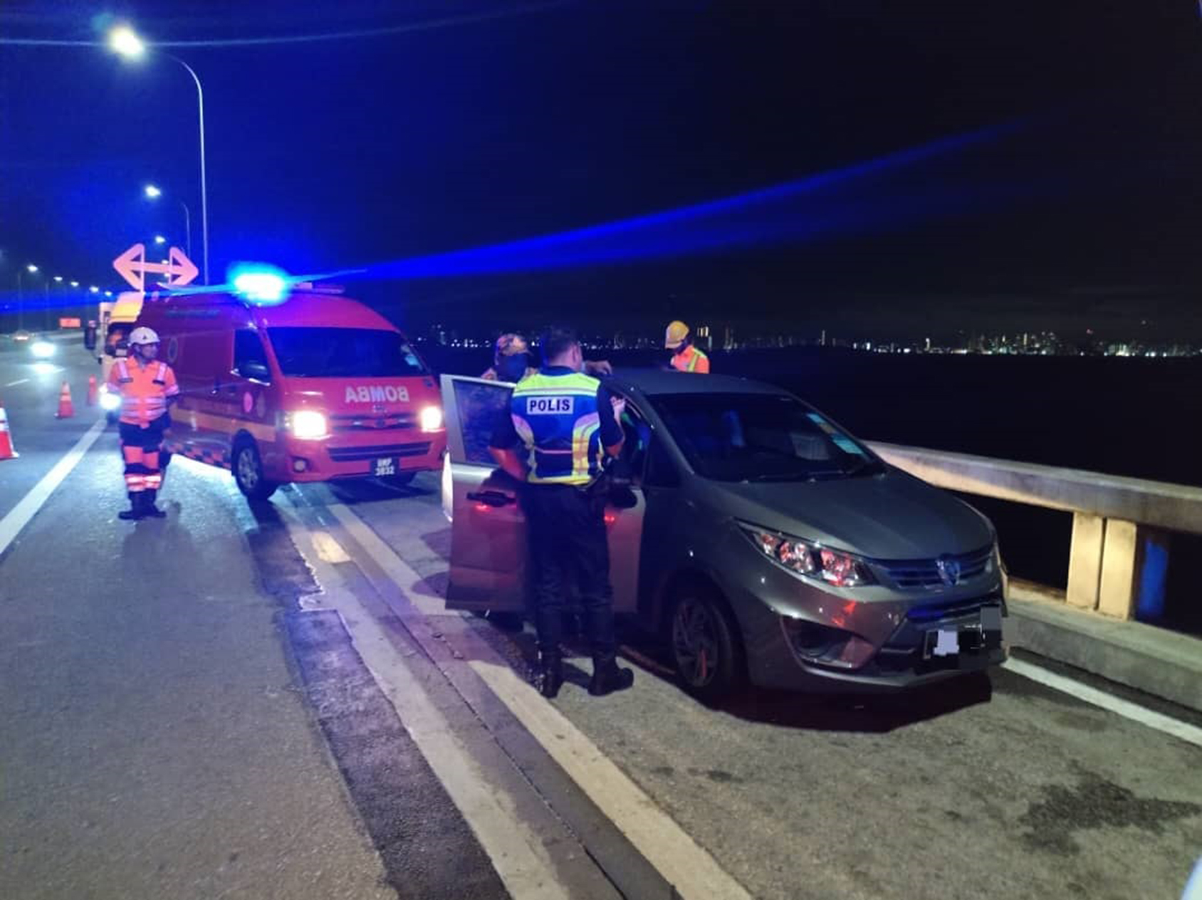 60yo m'sian woman allegedly jumps off penang bridge, authorities working to locate her