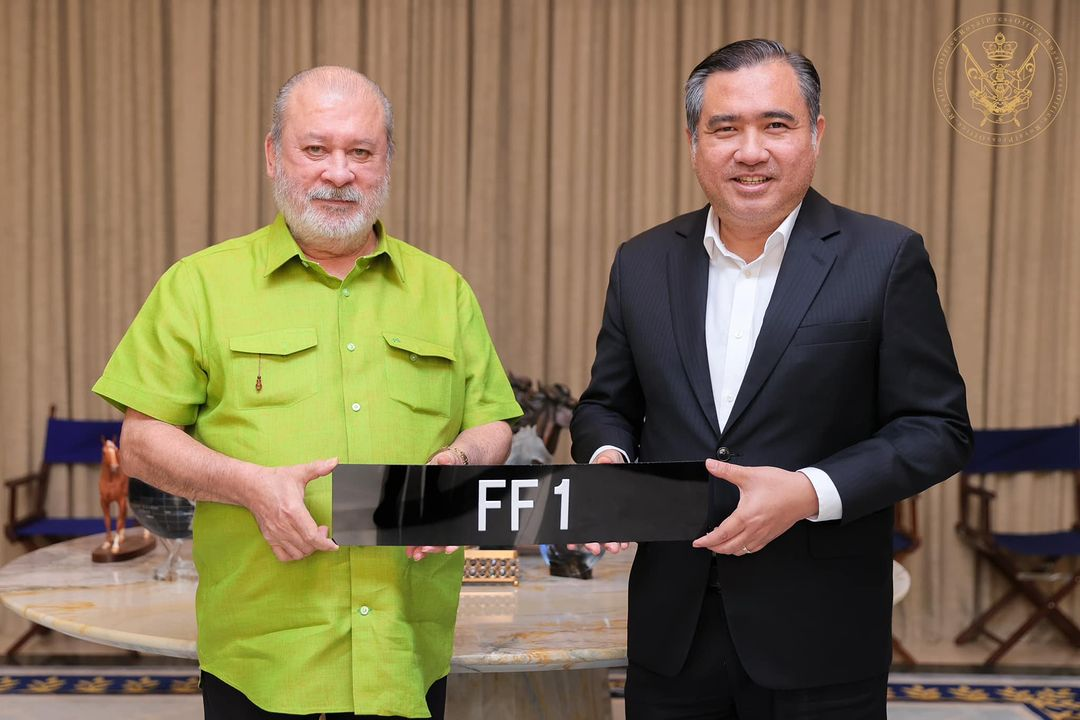Ydpa buys 'ff1' license plate