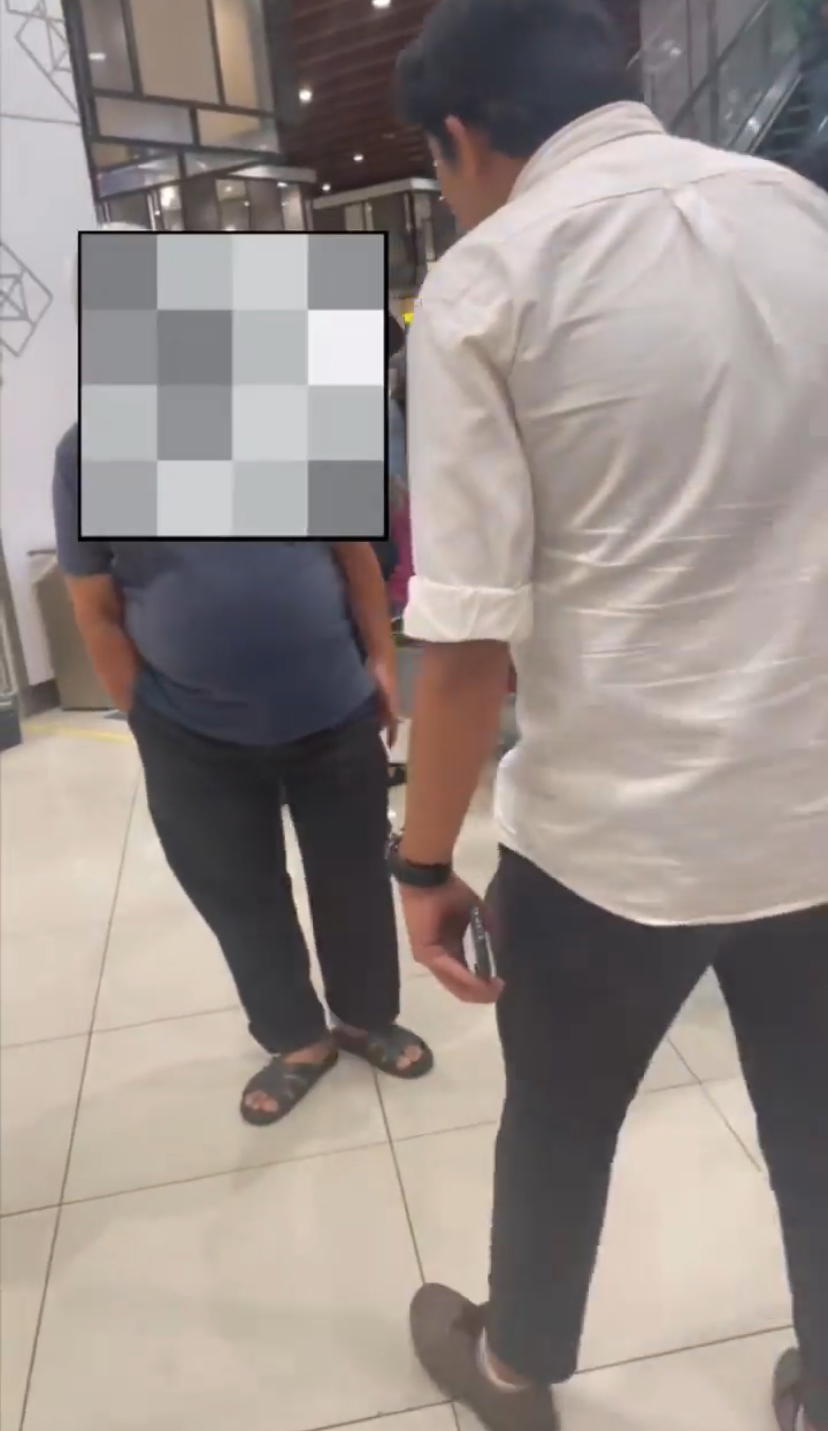 Husband confront man who has photos of pregnant women found on  phone