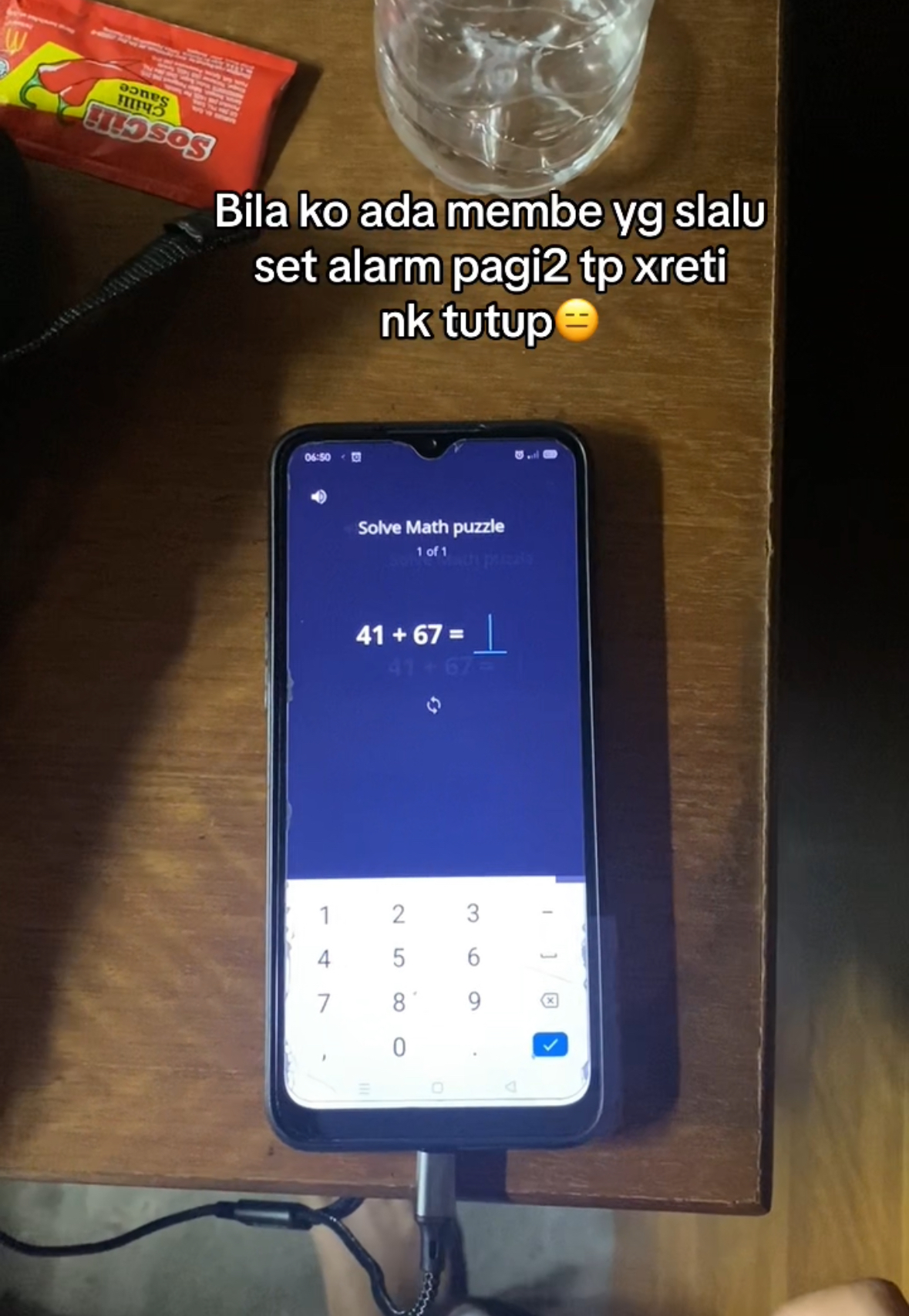 M'sian student sleeps through alarm as roommate takes math quiz at 6. 50am to turn it off