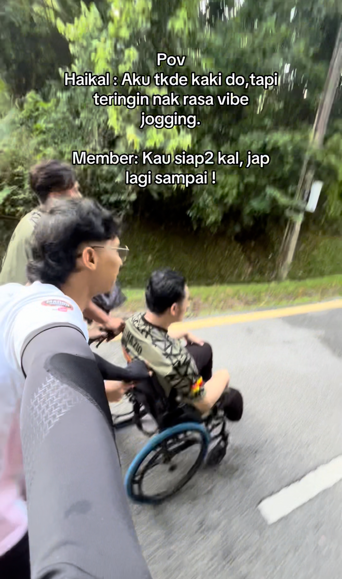 M'sians go the extra mile to let their friend with disability feel the joy of jogging | weirdkaya