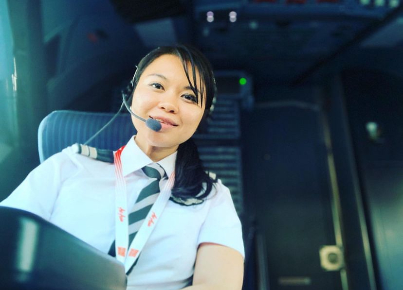 Puteri anggia hamzah - senior first officer of airasia 2024