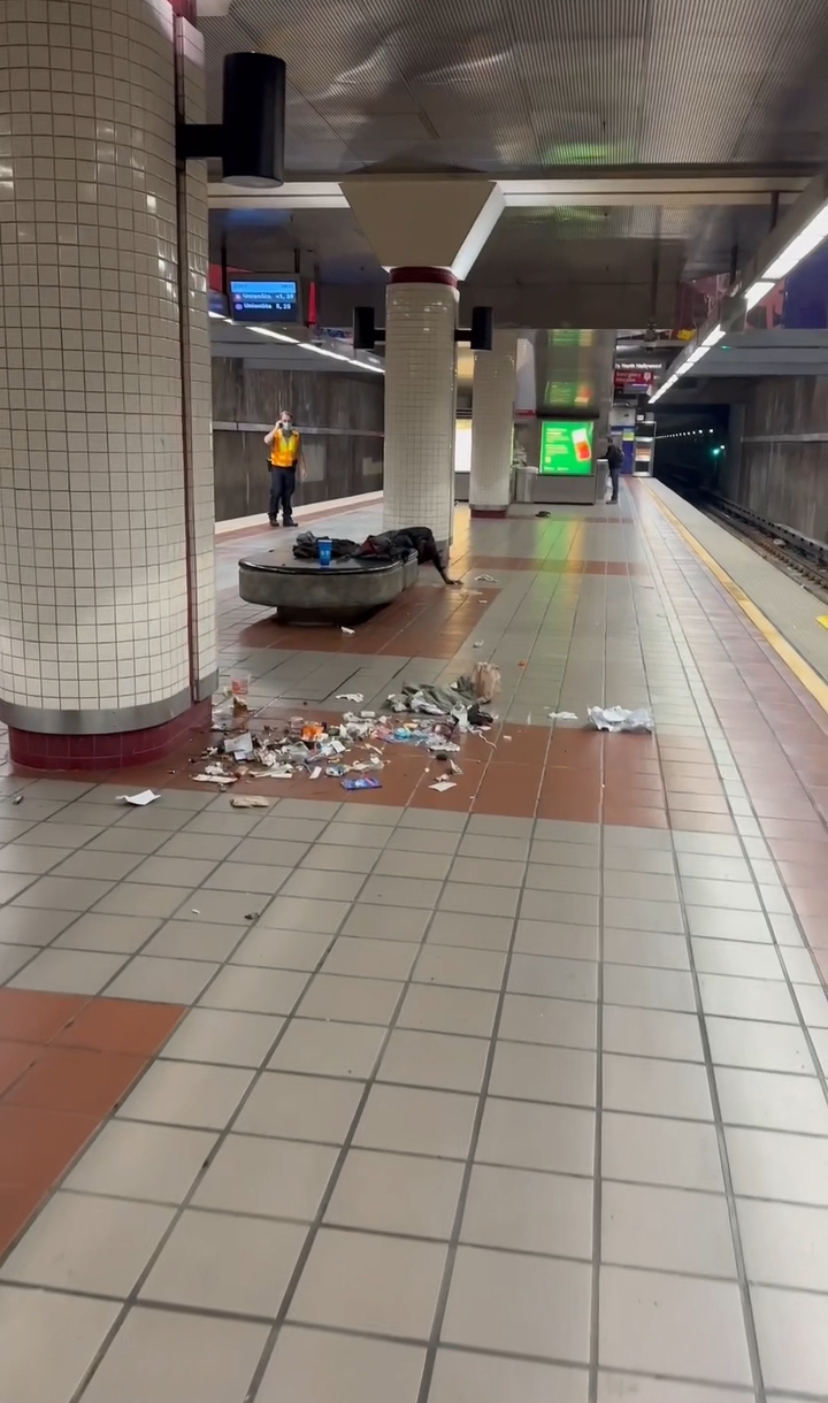 Rubbish scattered on the floor of la metro station