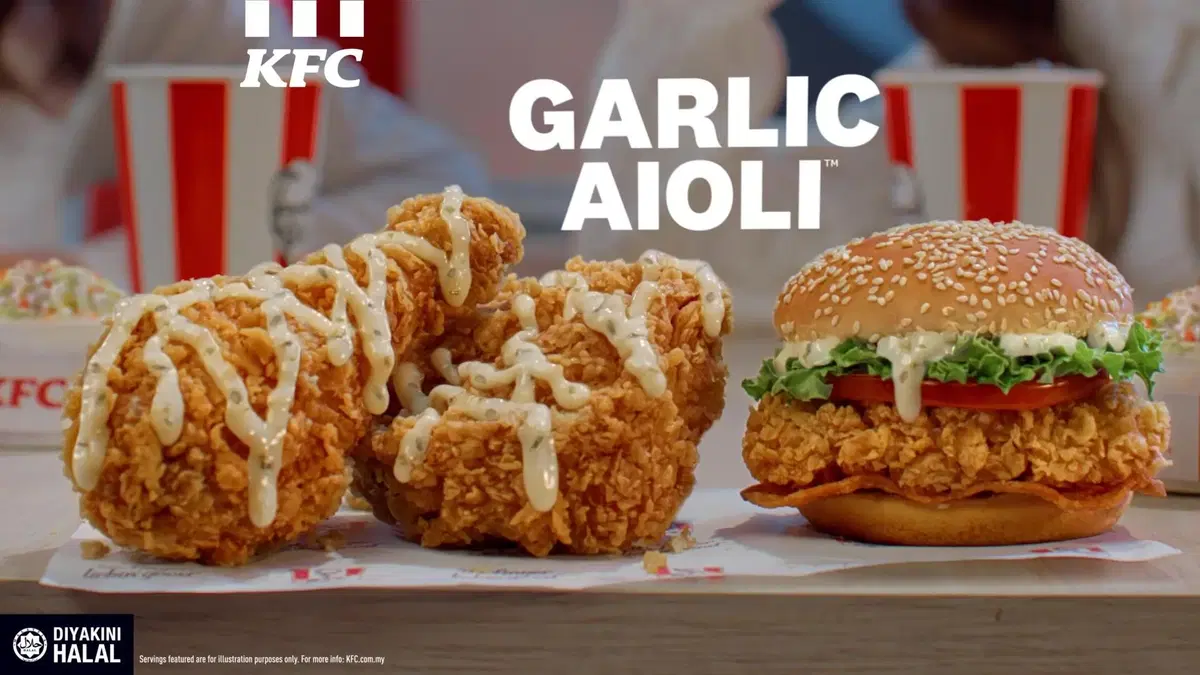 KFC’s Garlic Aioli Might Look Like White Sauce, But 1 Bite Tells You It’s Not Basic White Sauce