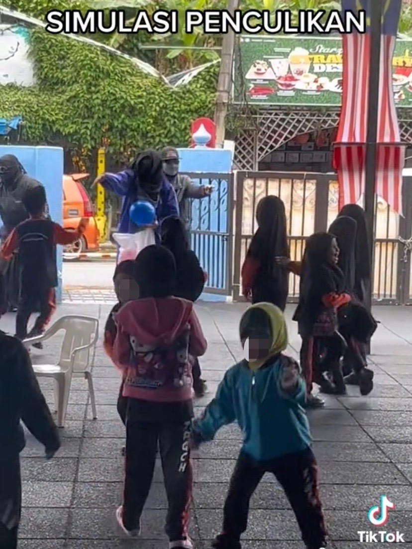 Kindergarten simulates kidnapping to warn kids of its danger, m'sians support it