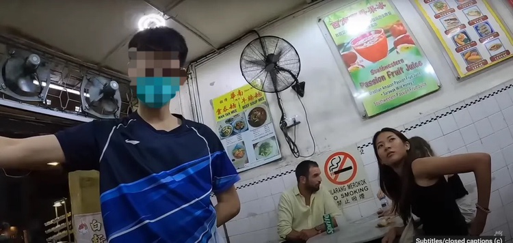 Rude penang waiter tells tourist to sit outside