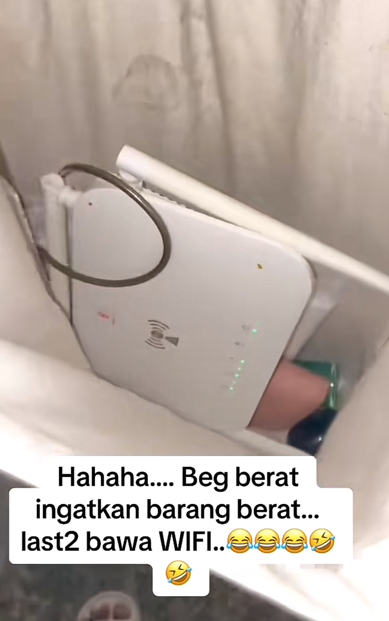 Wi-fi router inside a woman's bag