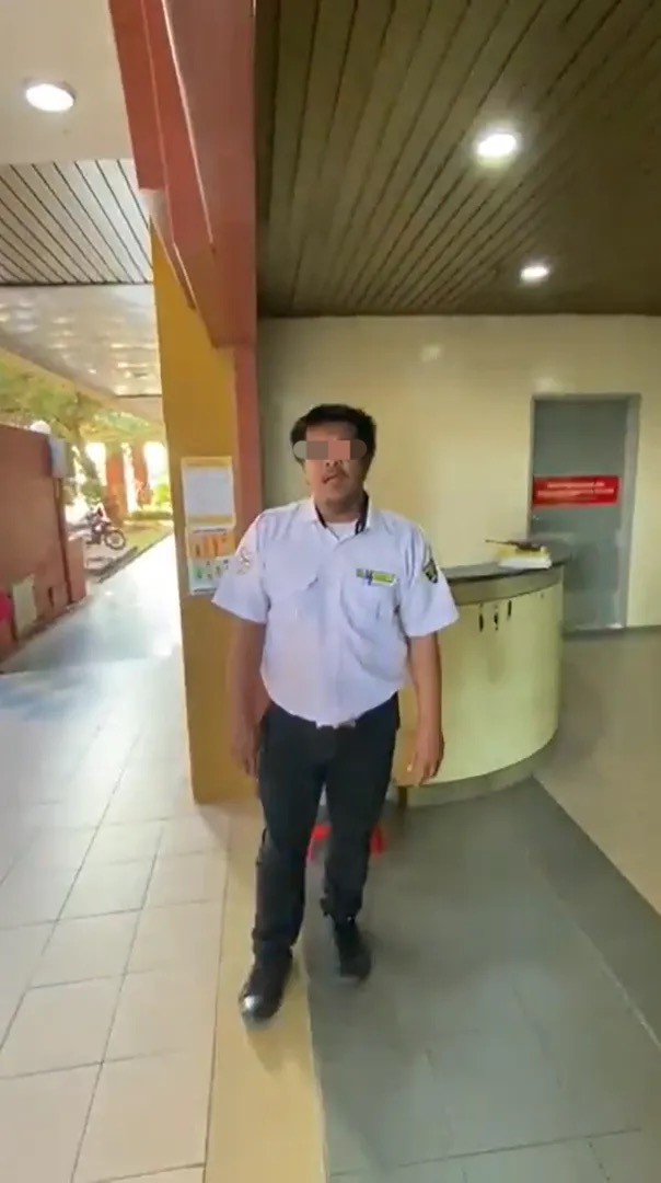 M'sian woman barred from entering kuantan hospital over knee-length pants