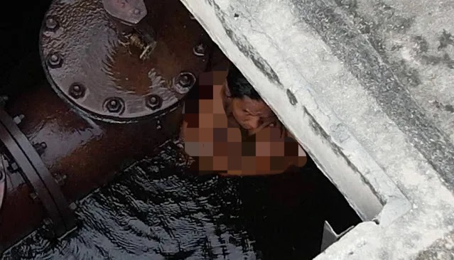 39yo m'sian woman hides inside water tank naked