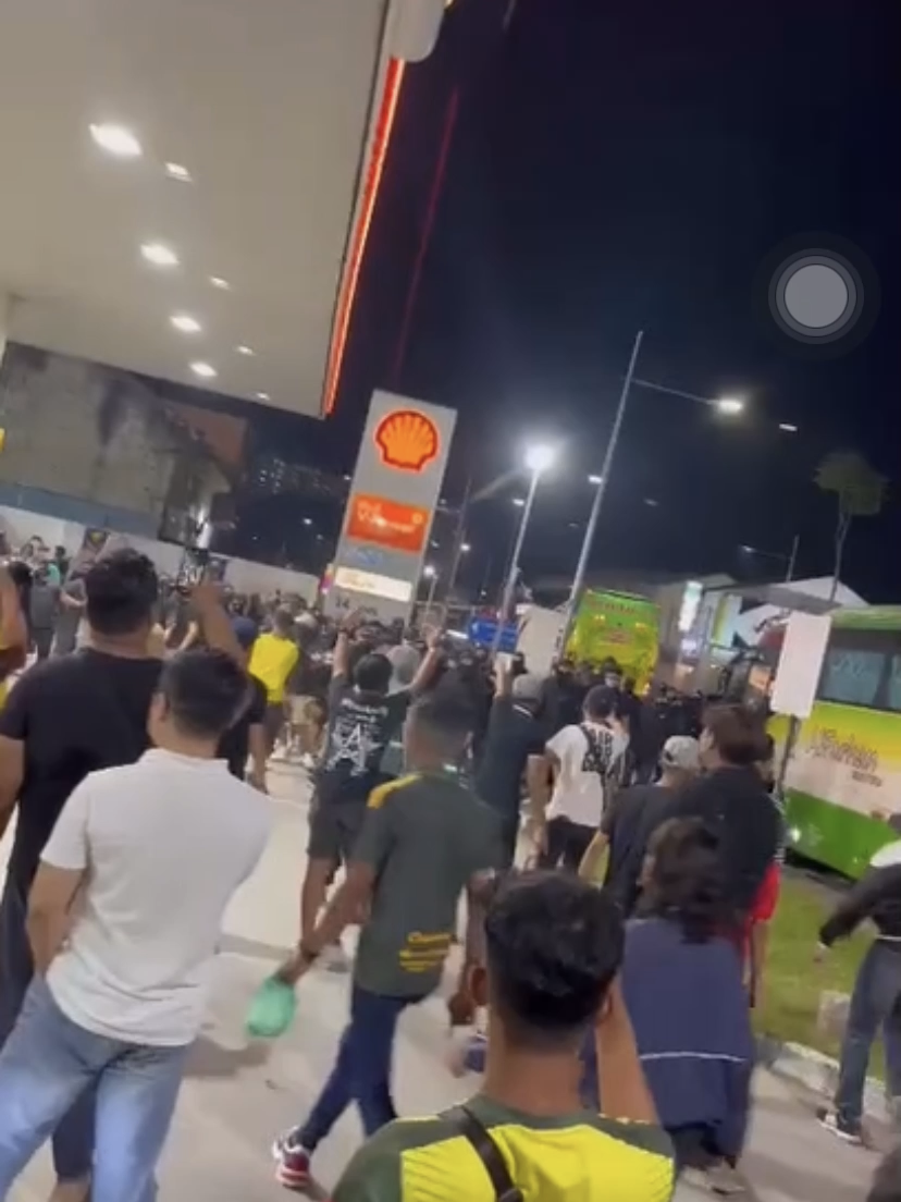 Penang & kedah football fans clash at petrol station over 2-1 match result | weirdkaya