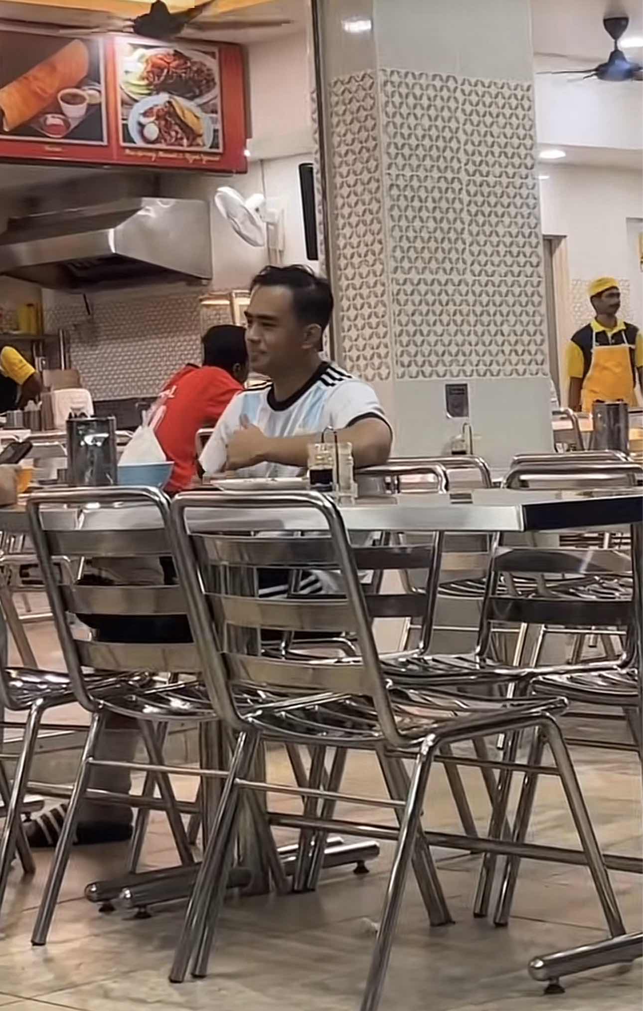 M'sian man vibing to tamil song in mamak