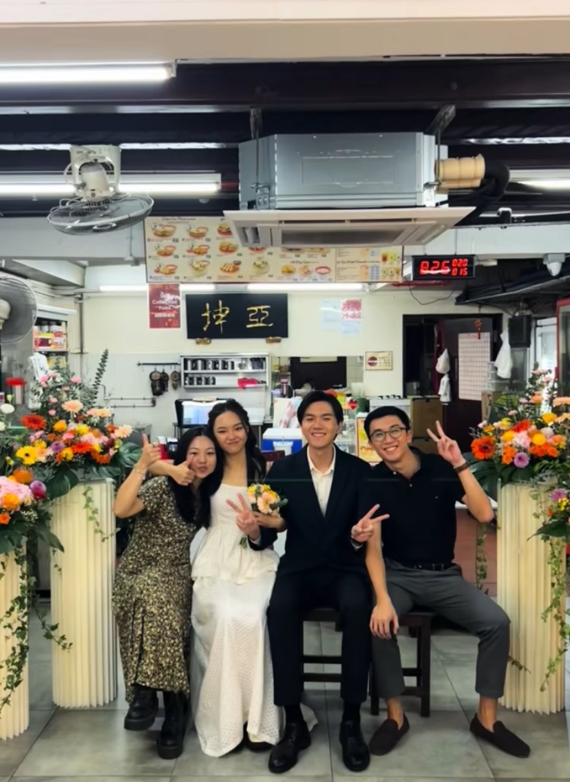 S'porean couple holds wedding at popular kopitiam, guests served with kaya toast | weirdkaya