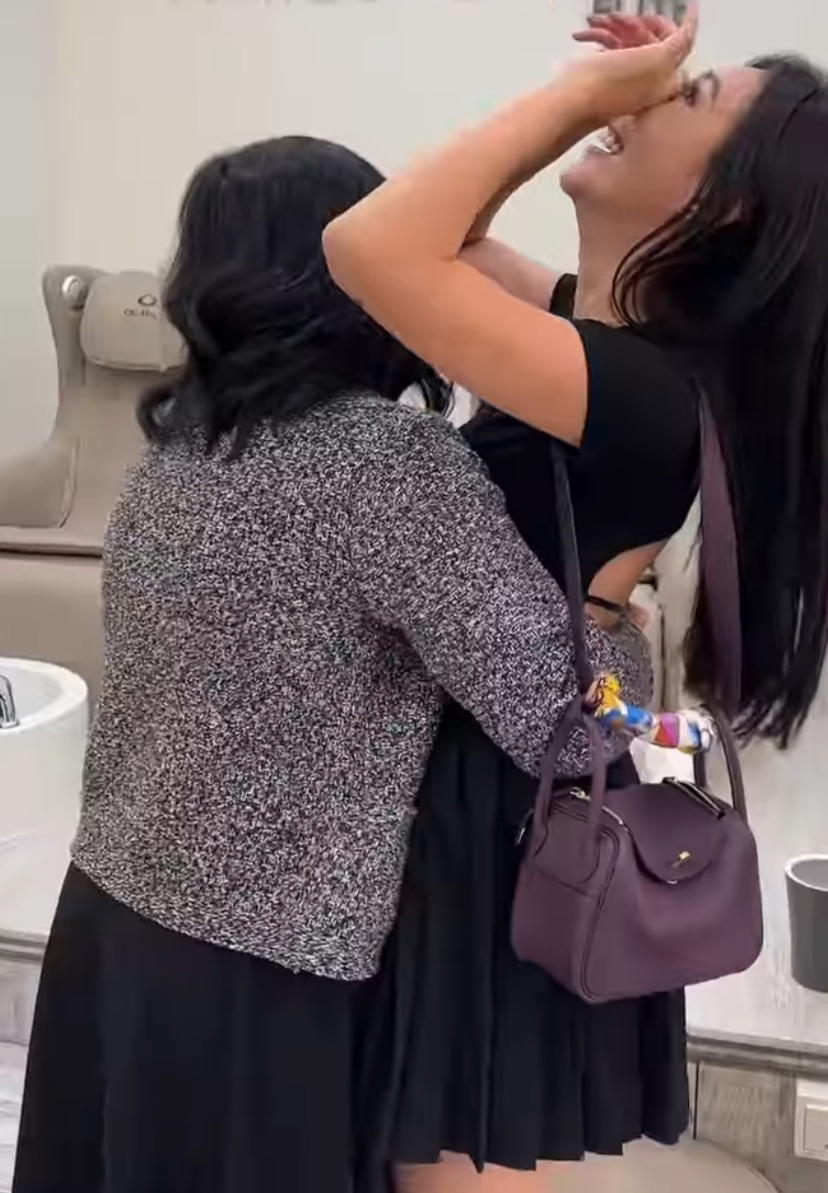 M'sian influencer treats domestic helper to hair spa, makeup & dinner as birthday surprise | weirdkaya