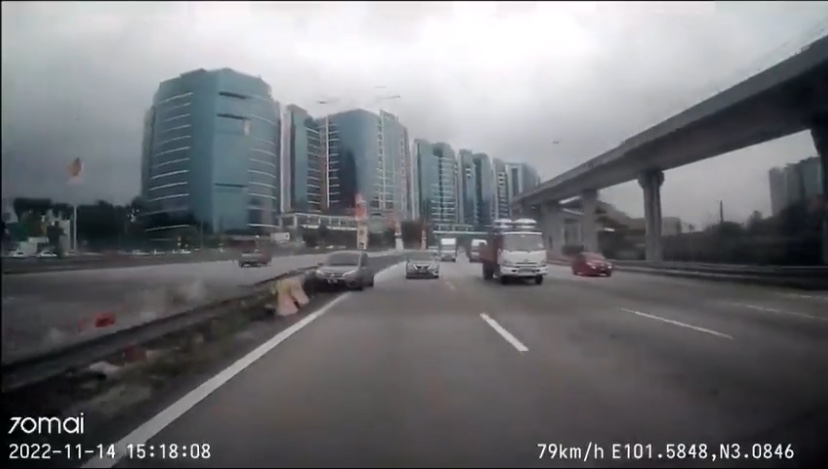 M'sian man cheats death after his car gets 'skewered' along federal highway