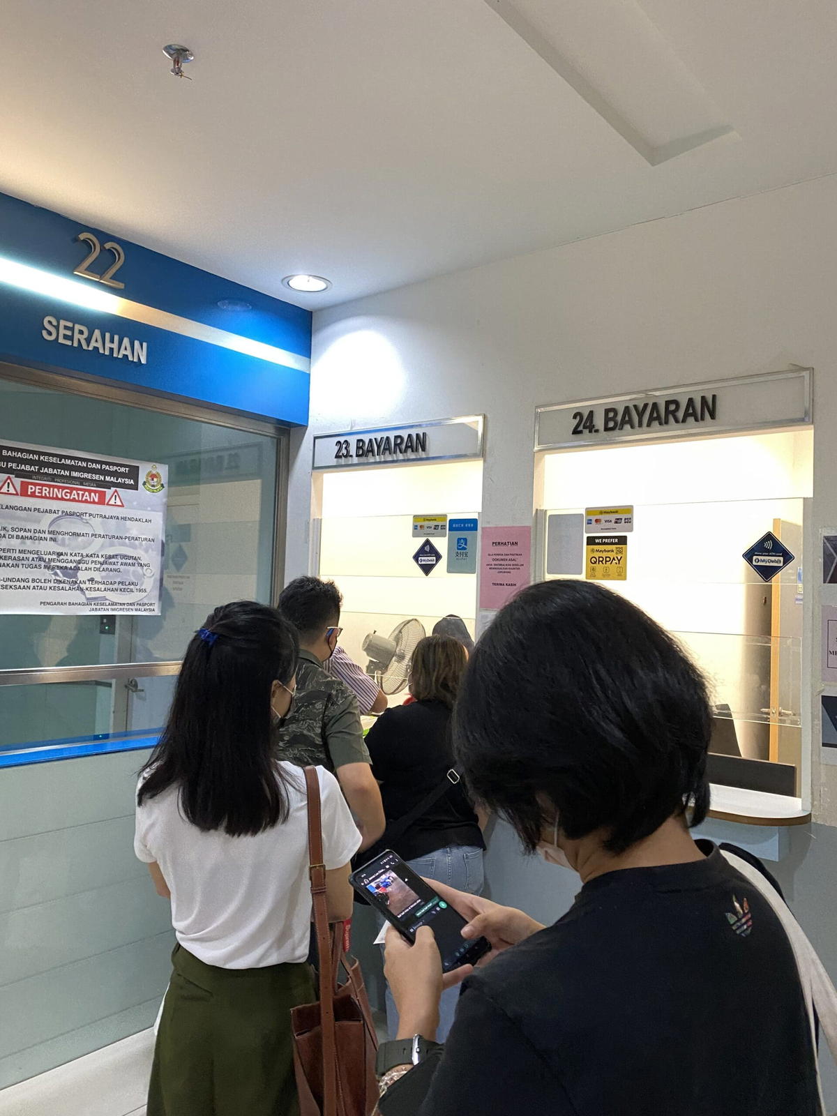 I spent 8 hours getting a new passport at putrajaya office. Here are some tips for first-timers | weirdkaya