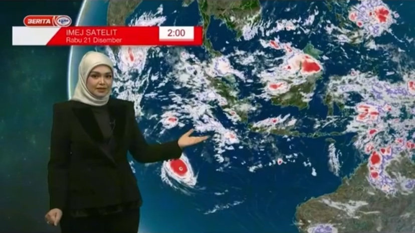Dato' sri siti nurhaliza delivers weather report on rtm and we just can't get enough of her