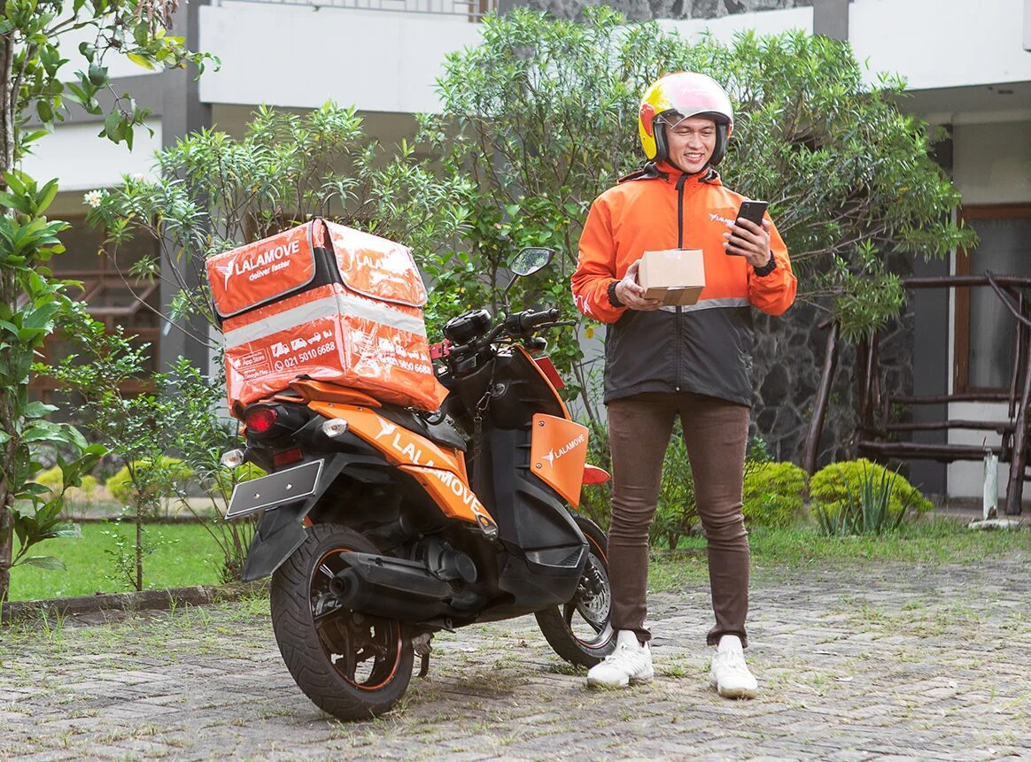 Lalamove rider looking at his phone