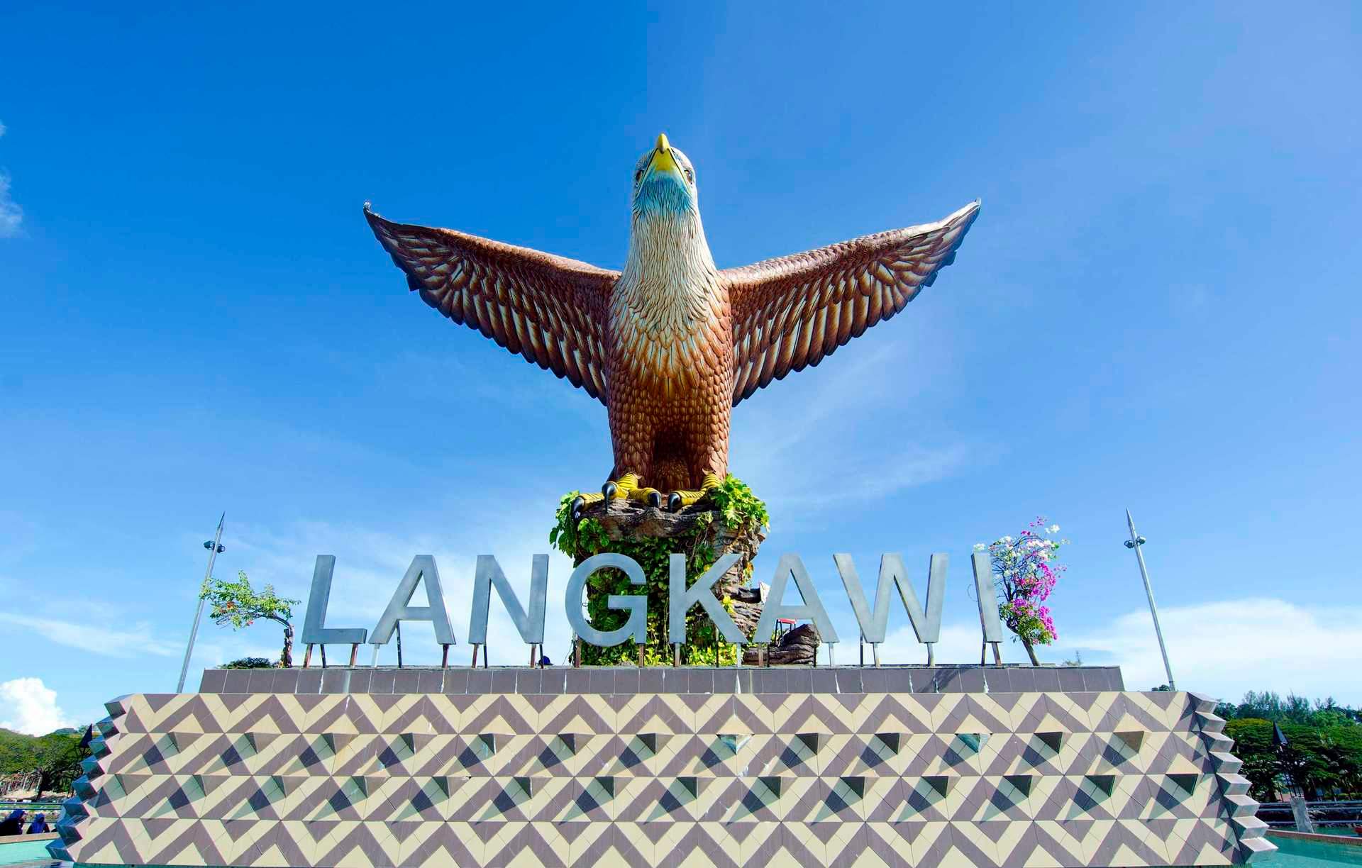 Government mulls implementing tourism bubble for langkawi | weirdkaya