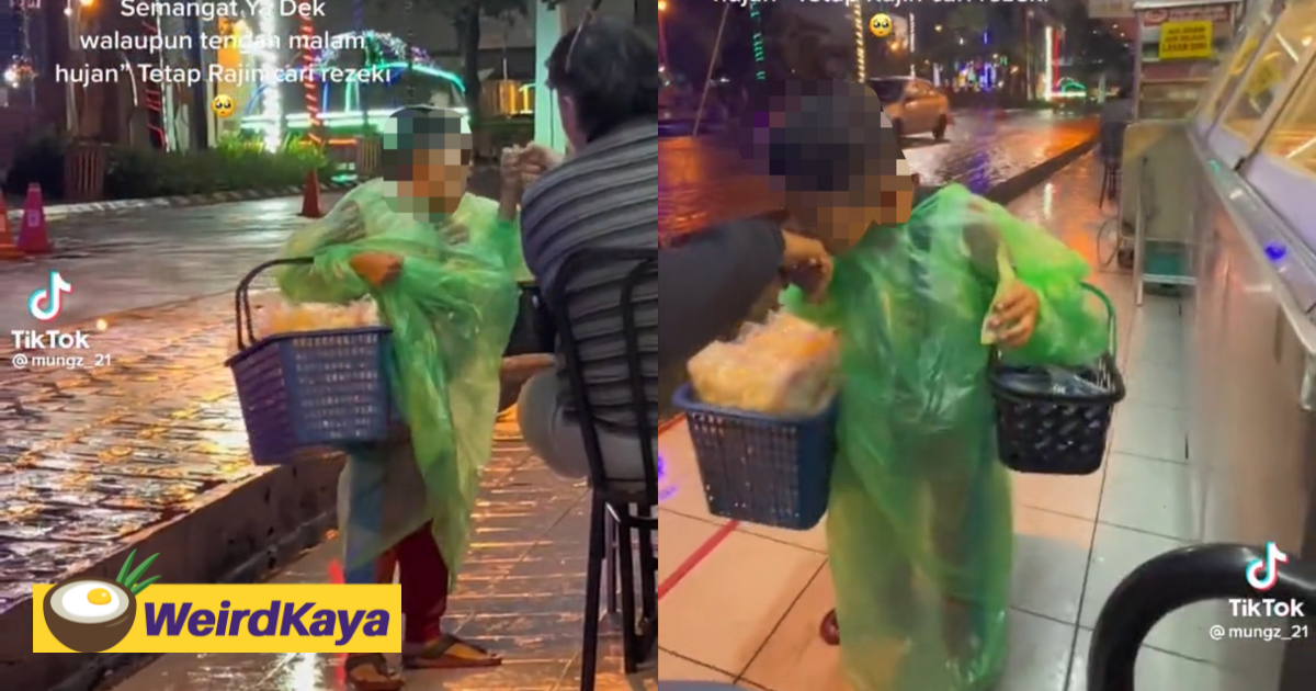 Netizens touched to see young sabah boy smiling while selling keropok in the rain | weirdkaya