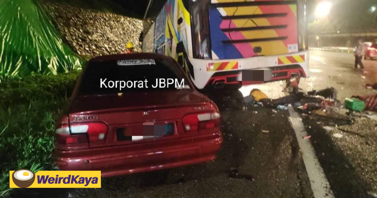 Tour bus heading towards kl from s'pore collides with car on north-south expressway, killing 2 | weirdkaya