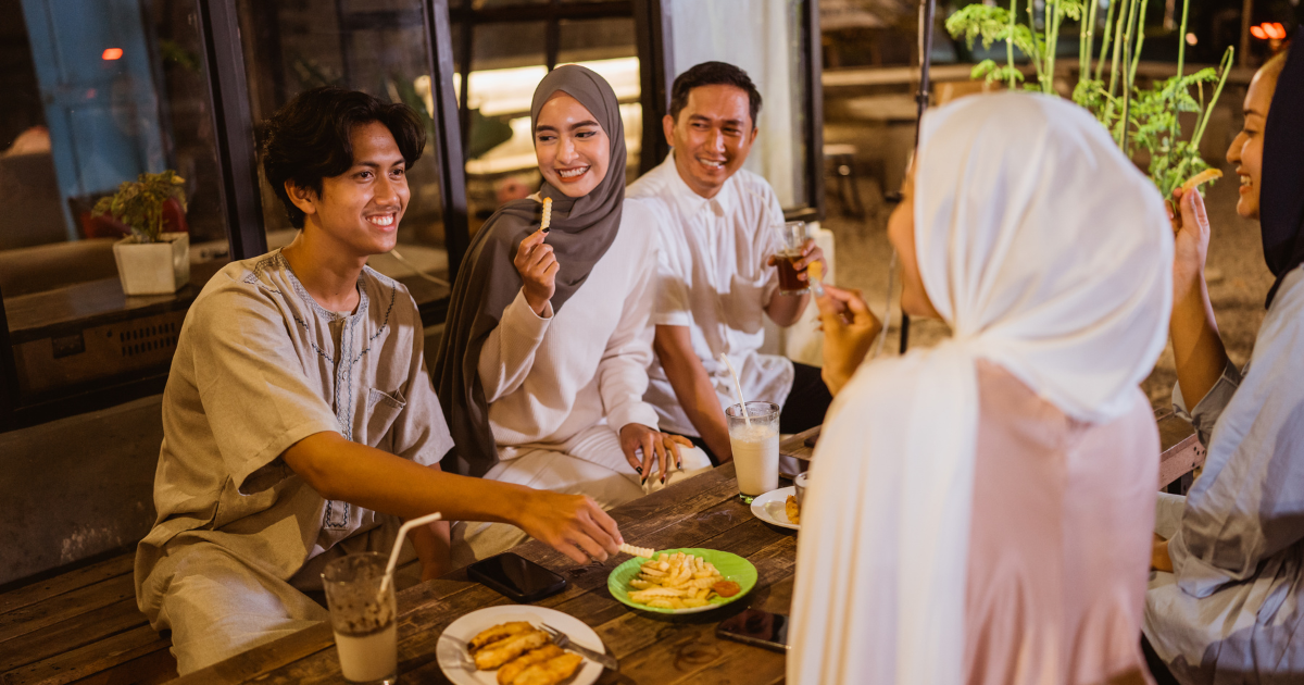 Plan the perfect family gathering with big savings on grabfood dine out | weirdkaya